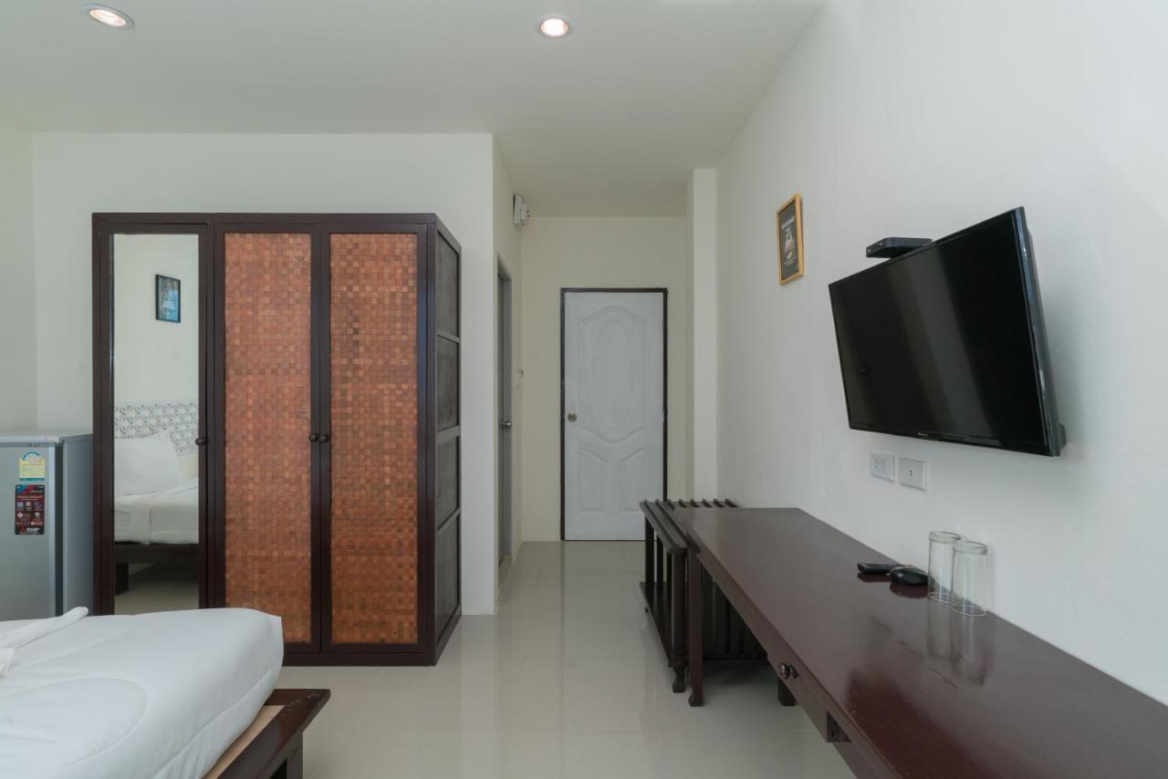 Hangover Inn Phuket Ngoại thất bức ảnh