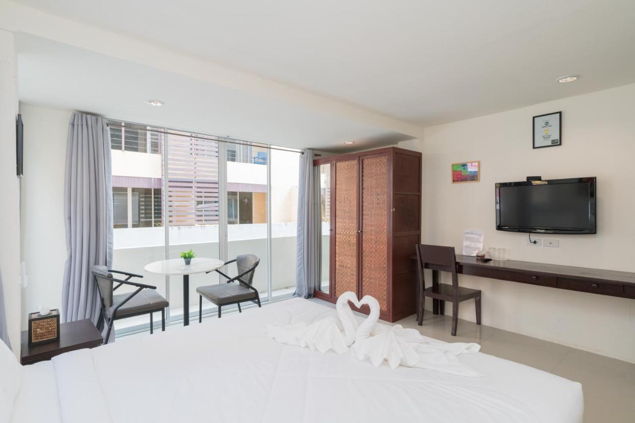 Hangover Inn Phuket Ngoại thất bức ảnh