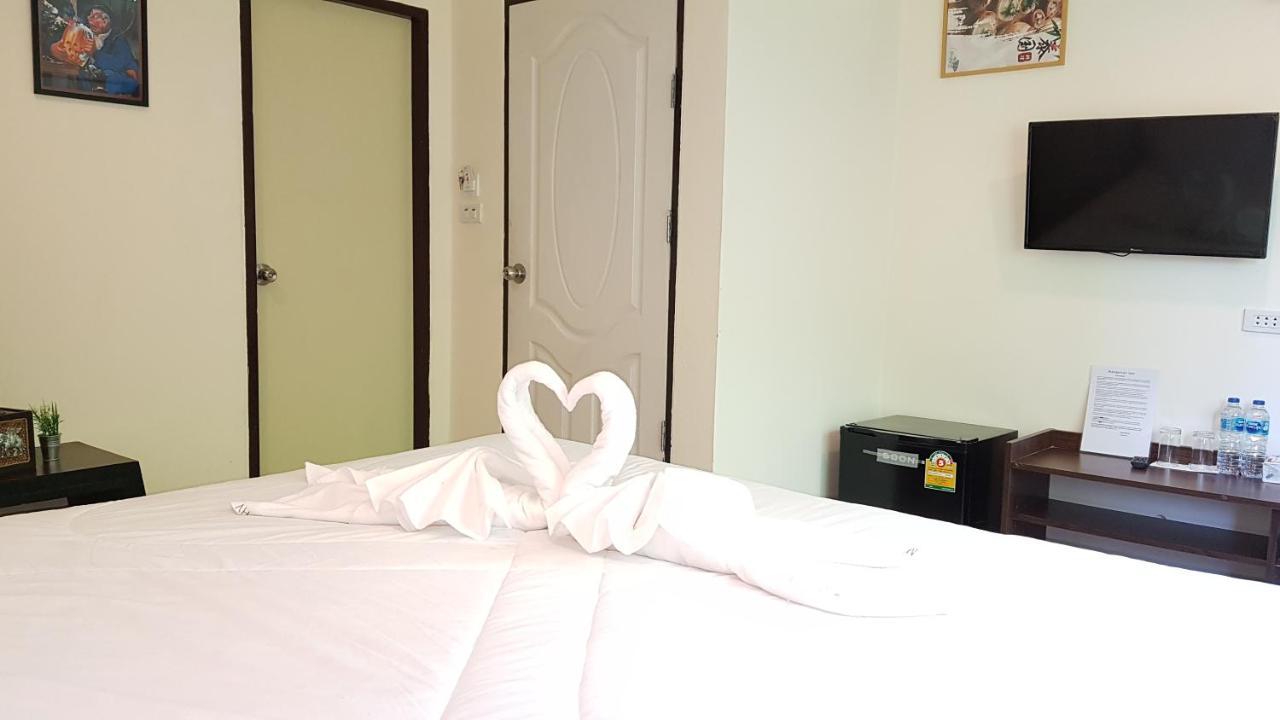 Hangover Inn Phuket Ngoại thất bức ảnh